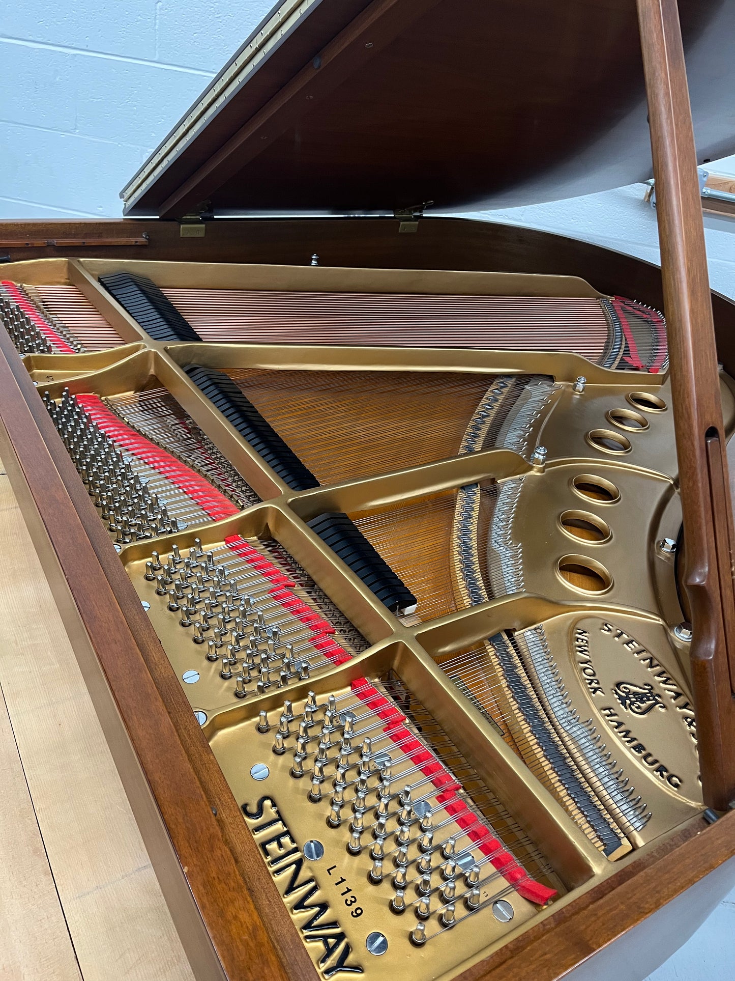 Steinway & Sons Baby Grand
