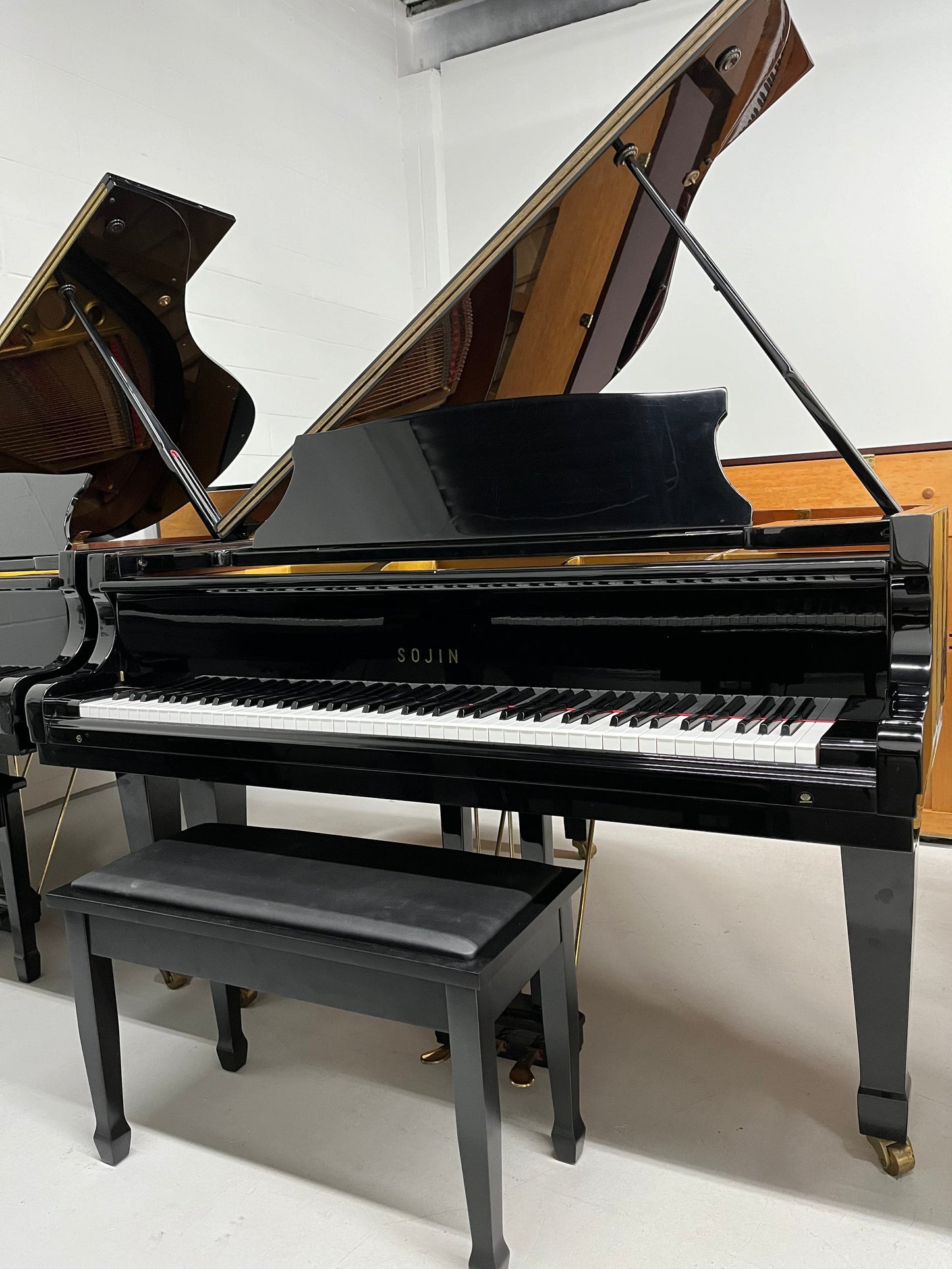 Sojin DG-1 Baby Grand Piano