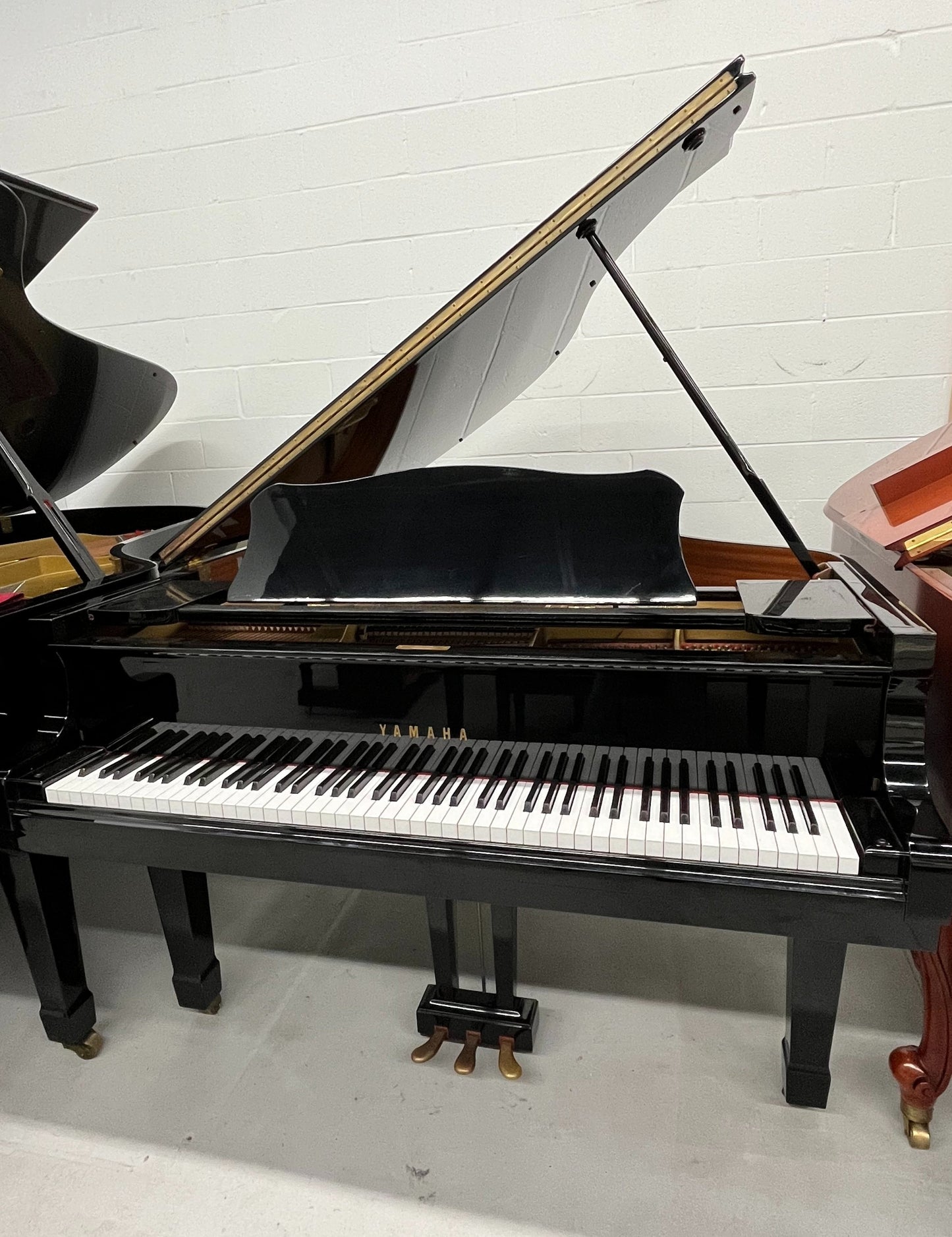 Yamaha C3 Professional Grand Piano