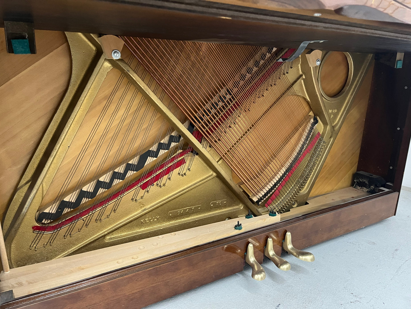 Charles R. Walters 623 Console Piano