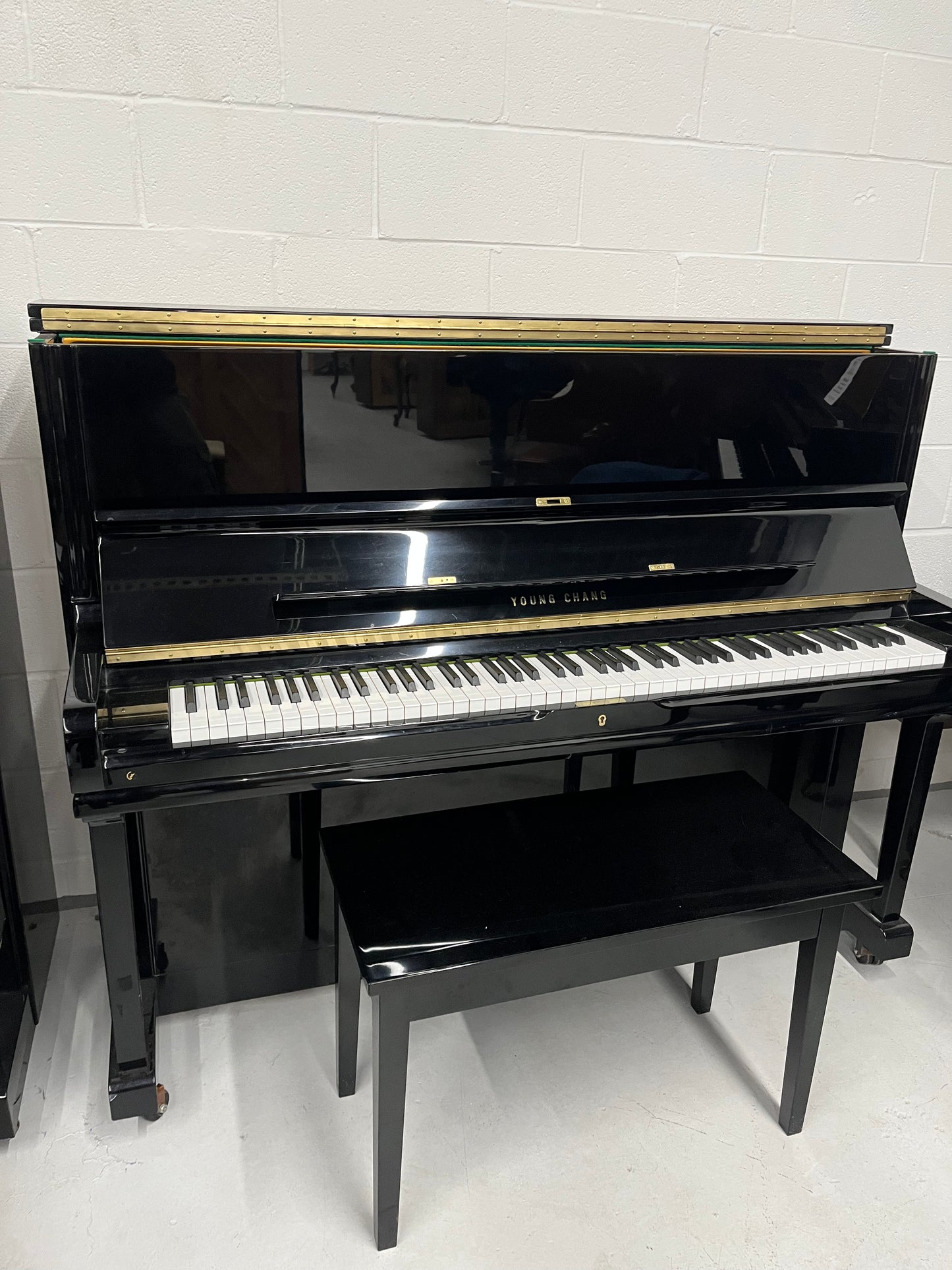Young Chang U121 Upright