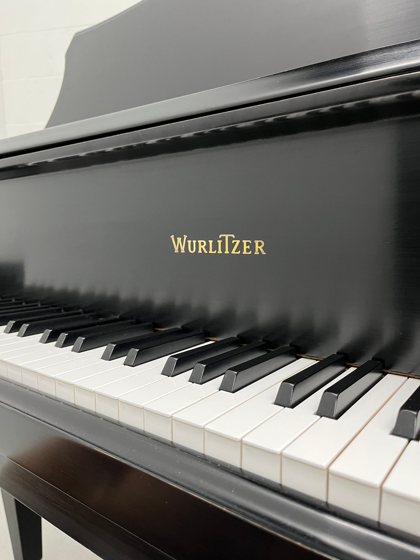 Wurlitzer 158C Baby Grand (Renner action)